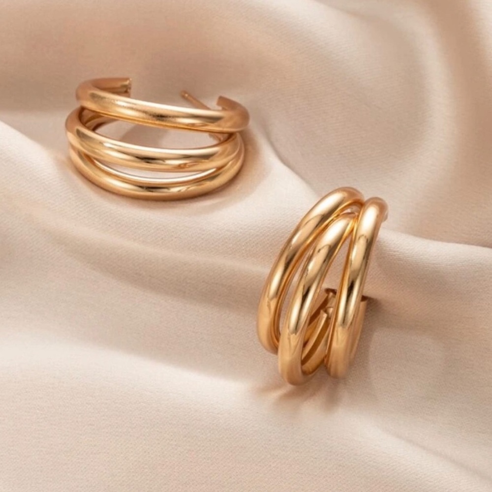 NEW Gold open hoop earrings